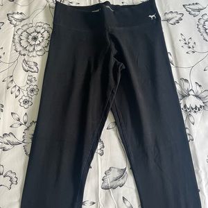 Victoria’s Secret cropped leggings